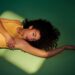 Olivia Dean lança nova música 'It It It Perfect, mas pode ser' para o próximo filme de Bridget Jones