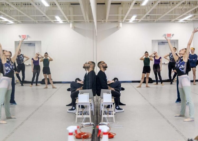 Orquestra da Câmara de Wisconsin, Collab Ballet em Davis & Dvořák | Entretenimento