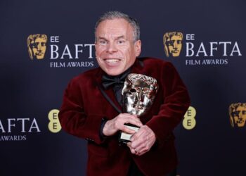 Os 7 momentos mais memoráveis ​​dos Baftas, de Zoe Saldaña a Mikey Madison