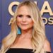 Os fãs de Miranda Lambert chamam o novo videoclipe de "absolutamente de tirar o fôlego"