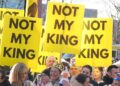 Os manifestantes anti-monarquia cumprimentam o rei Charles e a rainha Camilla com canto de 3 palavras | Real | Notícias