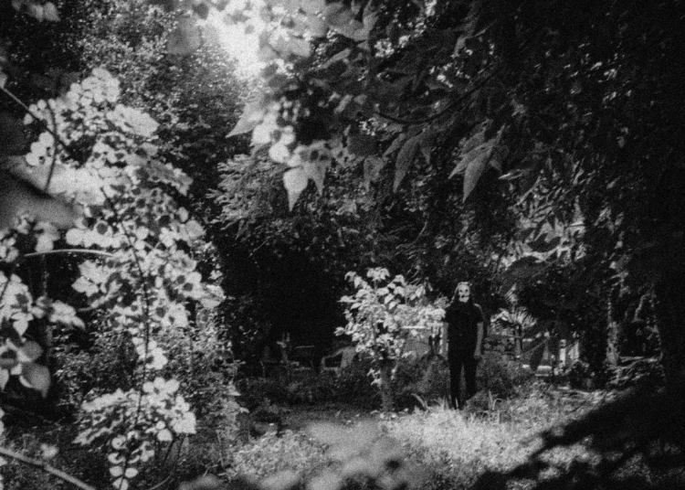 Os movimentos compartilham a nova música "Where I Lay"; Vídeo de letra