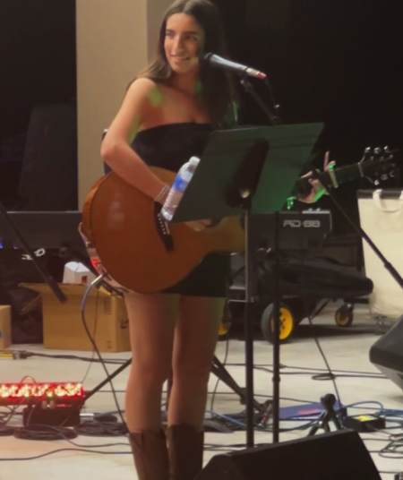 Os músicos fau refletem sobre suas experiências que lançam novas músicas através da gravadora da universidade - University Press