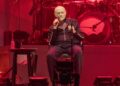 Phil Collins New Health Update, diz que está "muito doente"