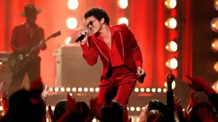 Por que o mundo não pode se cansar de Bruno Mars?