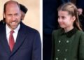 Princesa Charlotte tira Leaf do livro do pai William com gesto -chave