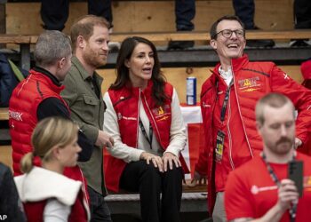 Príncipe Joachim e Princesa Marie recebem calorosamente as boas -vindas do príncipe Harry no jogo Invictus - antes da família real dinamarquesa Duque de Sussex em seu post no Instagram