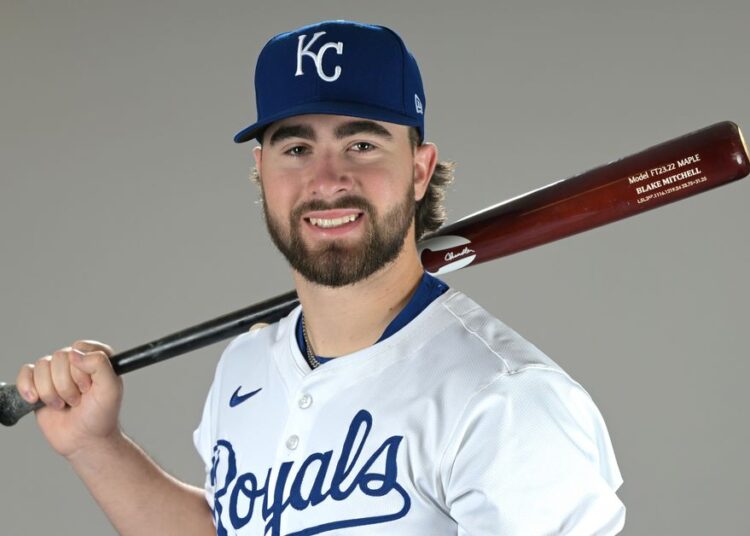 Prospectiva do Royals Blake Mitchell fora de 4-6 semanas com osso de hamate direito quebrado