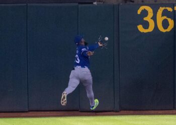 Rangers US $ 14 milhões da World Series Heró