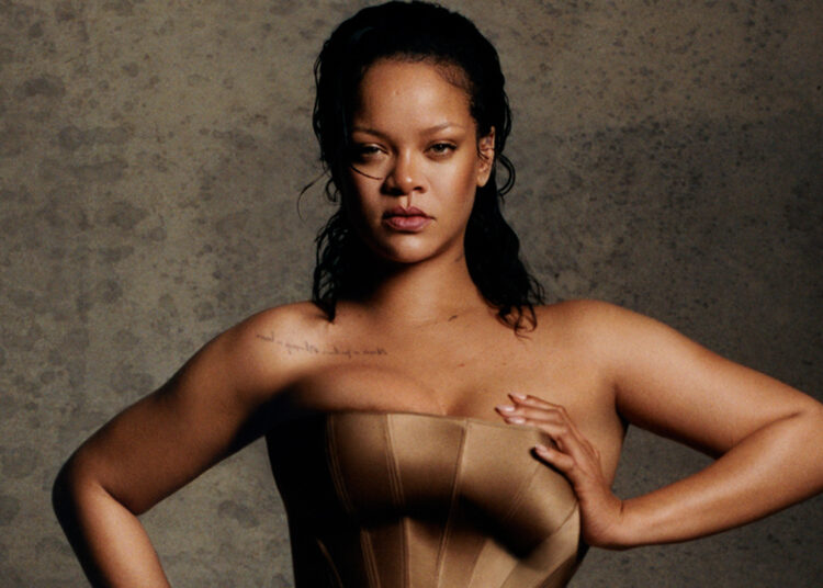 Rihanna cobre a edição do legado do Bazaar de Harper: conversas na maternidade, música, novas paixões e muito mais! | Extended, revista, Rihanna, apresentação de slides | Just Jared: Notícias e fofocas de celebridades