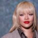 Rihanna nos dá a provocação mais sólida de novas músicas ainda, mas ainda não revelará quando vai cair