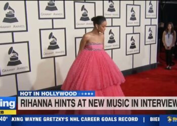 Rihanna sugere novas músicas chegando