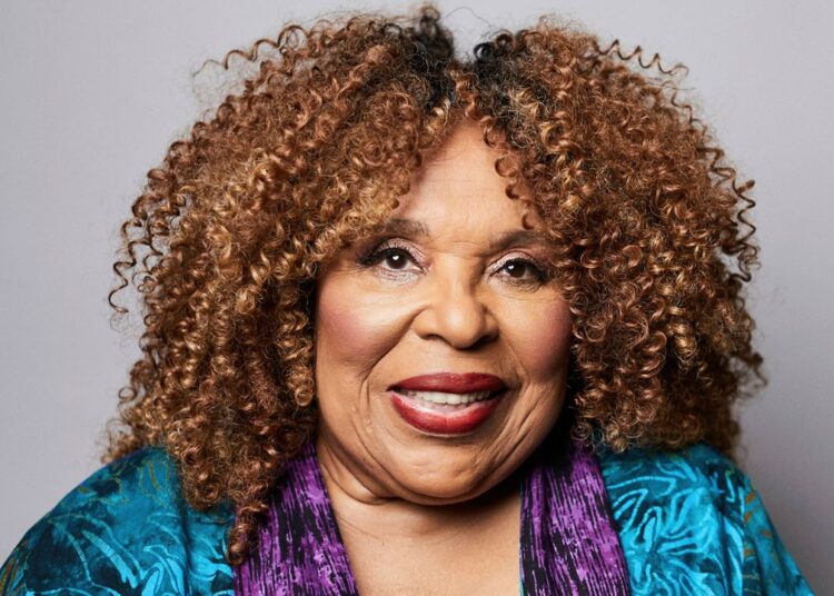 Roberta Flack morre aos 88