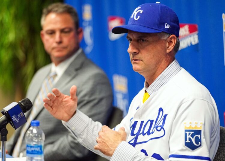 Royals decepciona com a contratação de última hora para a lista de treinamento de primavera