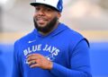 Royals listado como possível destino comercial para o primeiro homem -base do Blue Jays