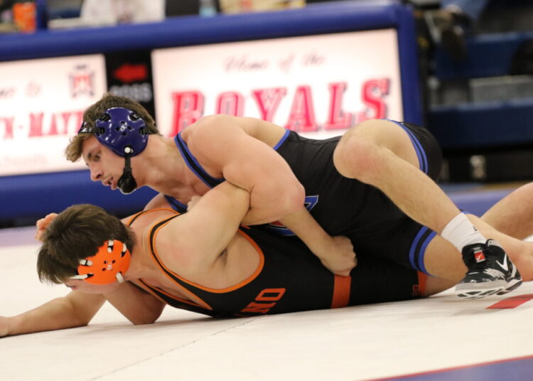 Seção 2AA Wrestling: Royals domina seu caminho para o título da Seção Seção Segura