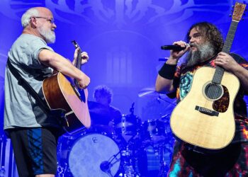 Tenacious D Compartilhe a primeira nova música juntos desde o hiato no ano passado
