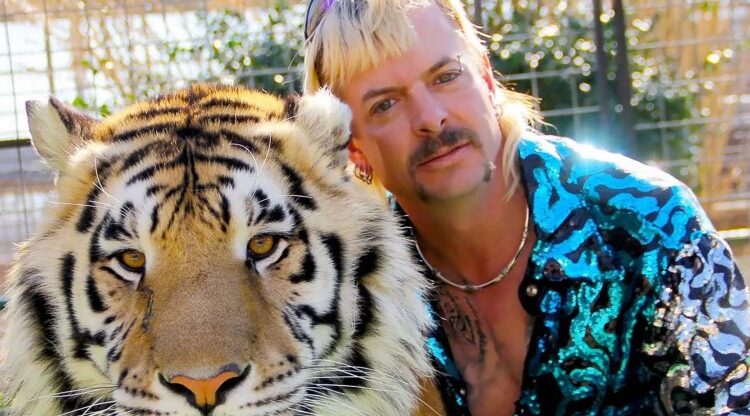 'Tiger King' Joe Exotic Liberações Nova 'música de amor poderosa'