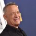 Tom Hanks sob fogo por retratar 'nojento' do apoiador do MAGA no 'SNL 50'