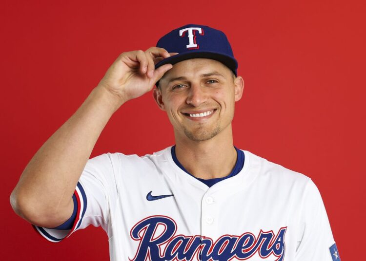 Tópico do jogo de treinamento de primavera: Texas Rangers no Kansas City Royals
