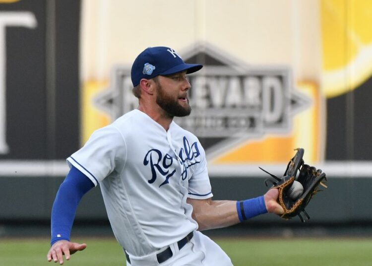 Uma história dos campos de campo da Royals se mudando para o campo externo