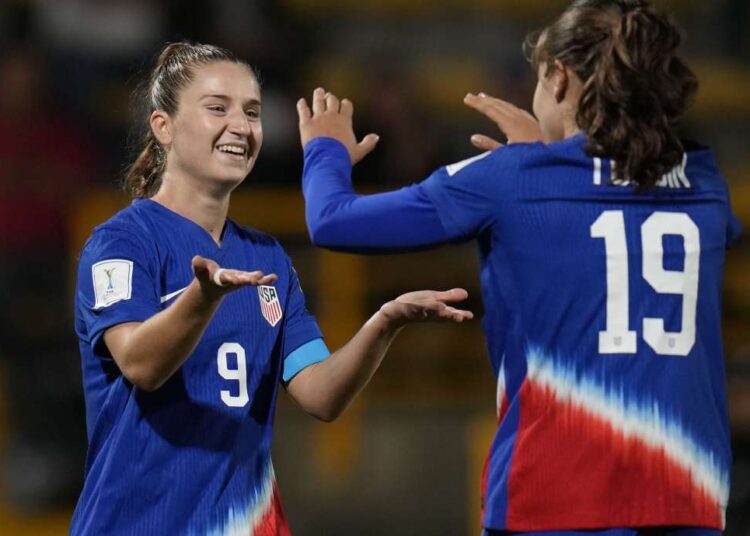 Utah Royals na Shebelieves Cup: Sentnor pontuações 1º gol para nós, Tanaka recebe 41º para o Japão