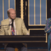 Will Ferrell e Ana Gasteyer cantam 'Not Like Us' de Kendrick Lamar