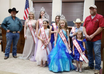 Young Royals coroado em Yorktown