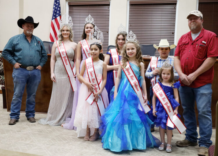 Young Royals coroado em Yorktown