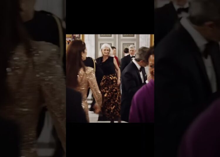 Realeza da Dinamarca a respeito às portas do palácio para sediar a Noite para Arte e Cultura. #royal