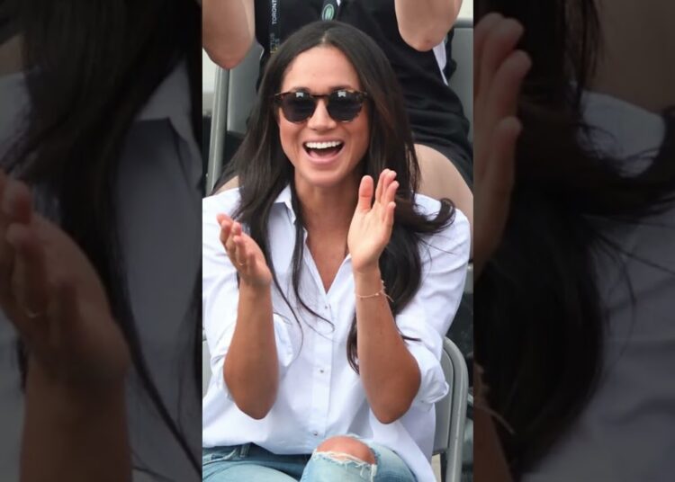 O Que Meghan Markle Não Disse Sobre as Críticas do Pai! #shortsfeed #shortsyoutube #news
