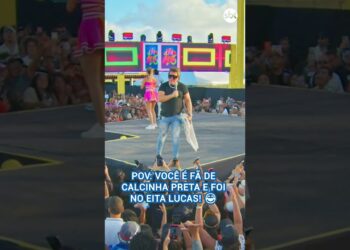 Quando a fã vira backing vocal sem querer! 😂 #CalcinhaPreta #EitaLucas #SBT