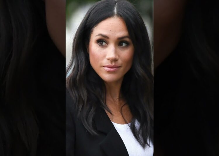 Meghan Markle: a farsa por trás da realeza exposta! #shortsyoutube #shortsfeed #news