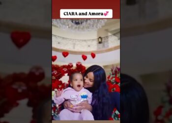 Ciara and Amoral amazing how the love of a parent can make their child feel safe and happy.😍💫#ciara