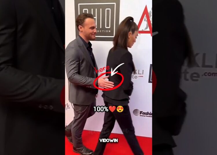 Did you notice the difference? | kerem bursin & hande ercel