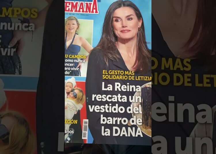REINA LETIZIA: LUCE VESTIDO EN SOLIDARIDAD VICTIMAS DANA: VALENCIA