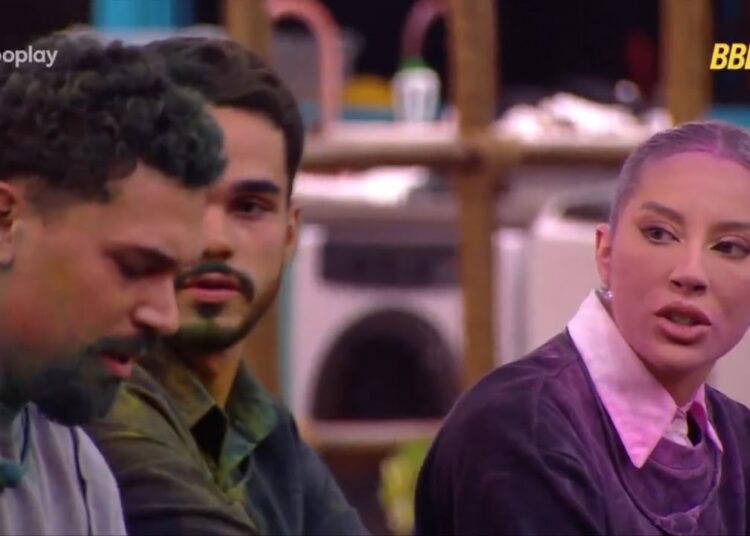 OLHA O VAR, DEVE EXPULSÃO! VINICIUS CHAMOU EVA E RENATA DE POMBA SUJA QUE SIGNIFICA “PUT…” | BBB25
