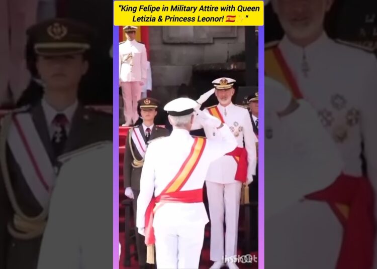 “King Felipe in Military Uniform with Queen Letizia & Princess Leonor 🇪🇸🎖️”#spanishroyalfamily