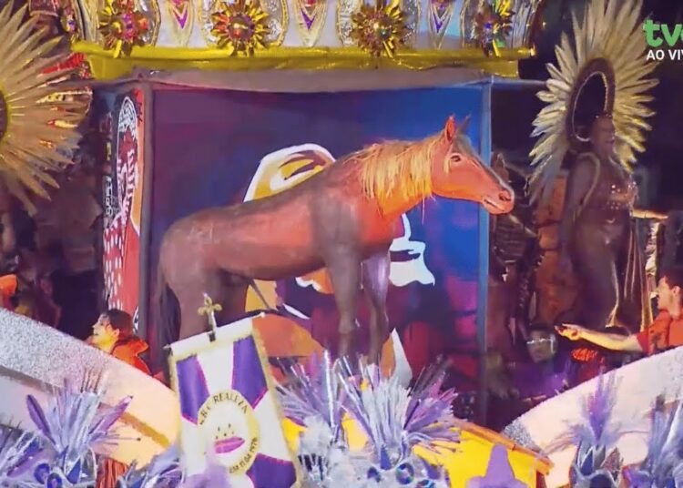 Realeza 2025 (Desfile Completo)