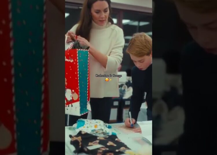 Princess Kate y su hijo el Principe George #princess #royal #realeza#katemiddletonprincewilliam