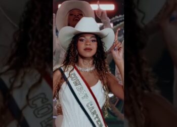 Ela é chamada de a filha mais feia das celebridades #curiosidades #celebrity #brazil
