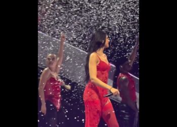 🎥”Betheone ‘live Dualipa During Radicaloptimismtour Sydney 🇦🇺#radicaloptimism #betheone #dualipatour