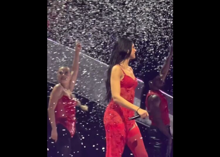 🎥”Betheone ‘live Dualipa During Radicaloptimismtour Sydney 🇦🇺#radicaloptimism #betheone #dualipatour