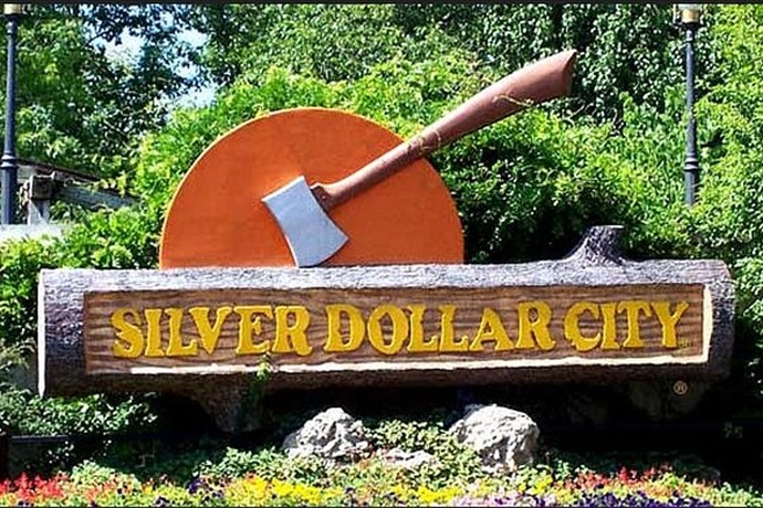 A empresa controladora de Silver Dollar City adquire as atrações americanas do Palace Entertainment