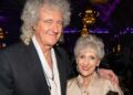 A esposa de Brian May compartilha atualização emocional após o derrame da rainha Legend | Notícias de celebridades | Showbiz & TV
