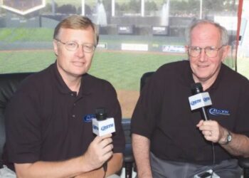 A ex -emissora do Royals, Bob Davis, morre