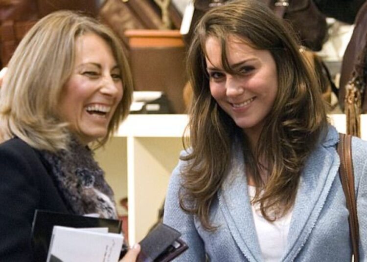 A influência secreta de Carole Middleton sobre a princesa Kate revelou | Real | Notícias