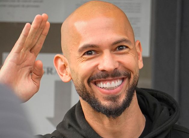 A namorada de Andrew Tate o acusa de quase sufocá -la inconsciente depois que ele chegou de volta a nós