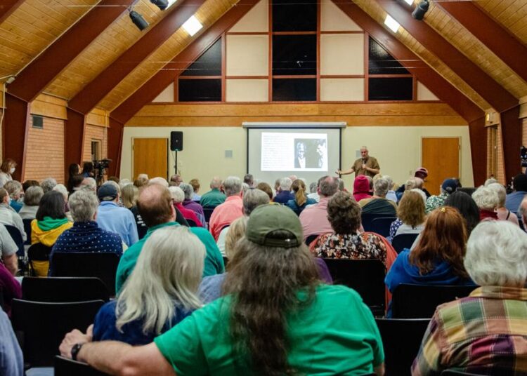 A prefeitura comunitária discute UNP, Moore Norman Tech Center | Notícias