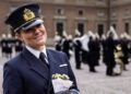 A princesa Crown Victoria celebra seu 'dia de nome' em regalia militar azul | Real | Notícias